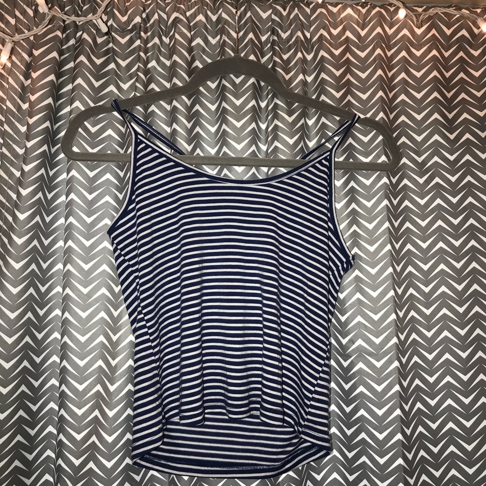 Cropped top